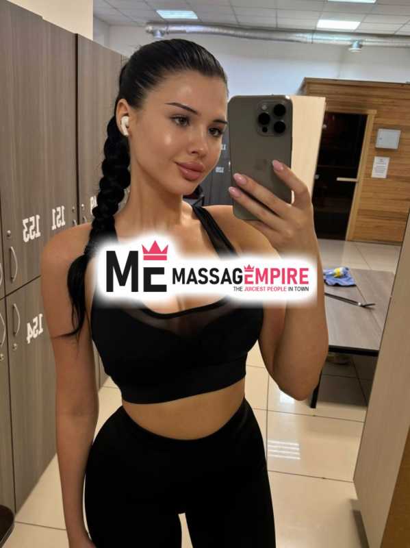 kaitlyn premier escort ankara with black hair and dazzling charm