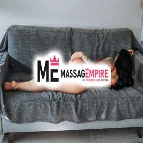 ankara's alluring escort morticia mir curvy european beauty with black hair