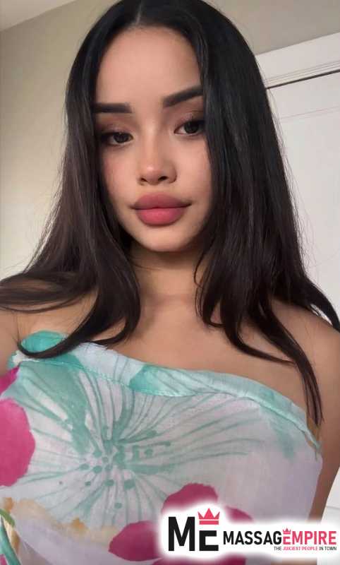 maya slender black-haired escort available for outcall antalya