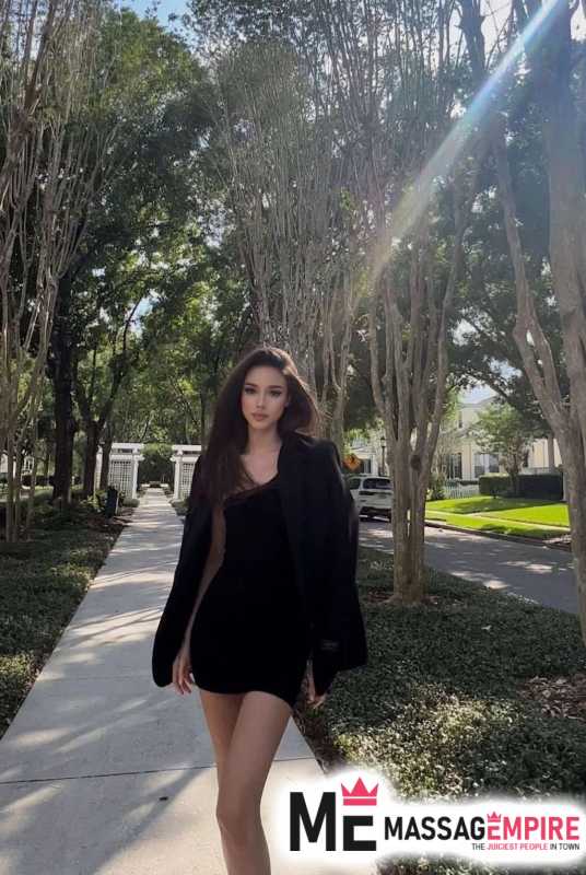 olivia athletic escort with black hair istanbul
