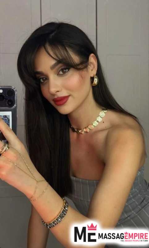 lara slender black-haired escort istanbul