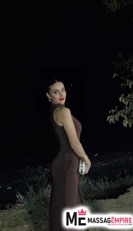 lara slender black-haired escort istanbul