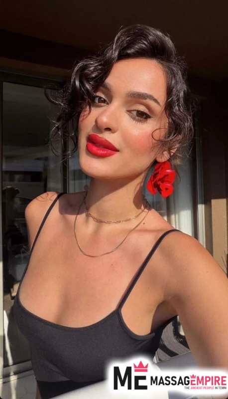 lara slender black-haired escort istanbul
