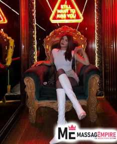 jasmine slender escort with black hair istanbul