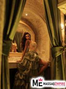 istanbul escort alaz athletic brown-haired beauty with love for international cuisine and the arts
