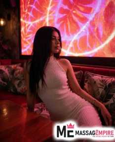 yildiz kazakh woman with brown eyes 169 cm tall ❤