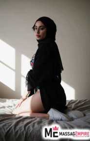 sera 25 athletic escort istanbul with brown hair and brown eyes