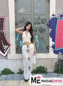 blond escort with athletic build istanbul