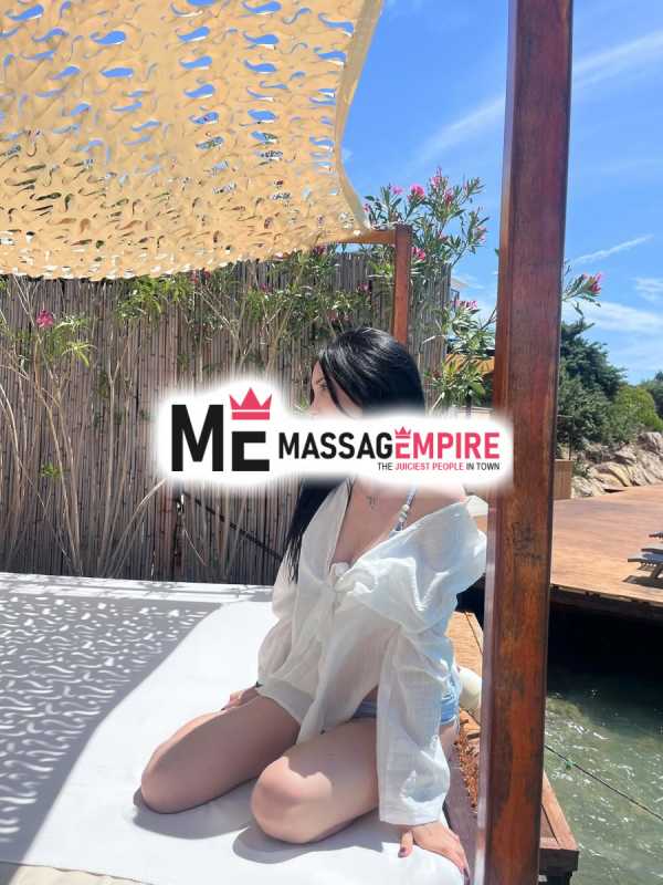 zehra attractive european escort adana