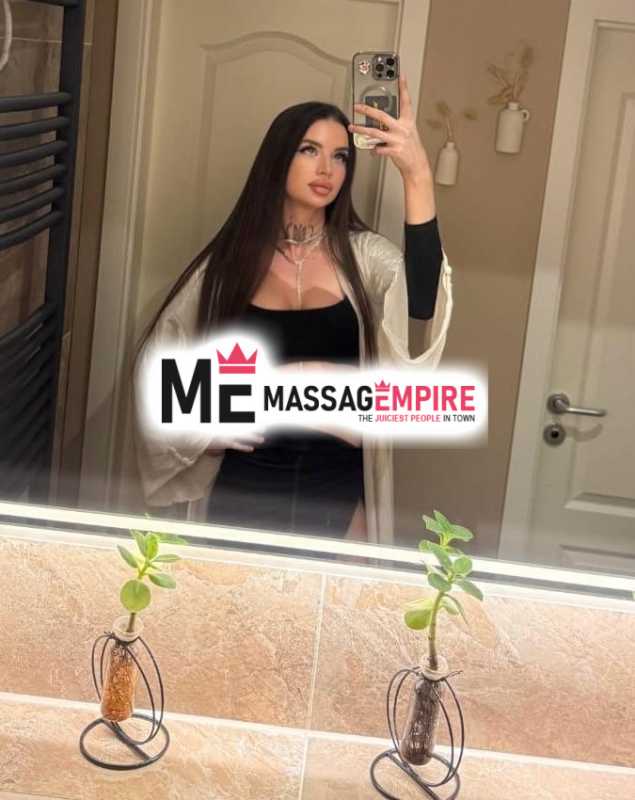 inna premier escort bodrum stunning brown-haired beauty with green eyes