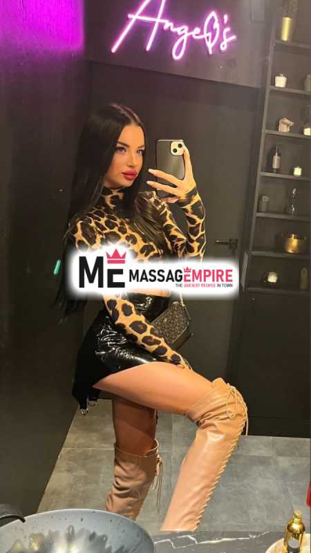 inna premier escort bodrum stunning brown-haired beauty with green eyes