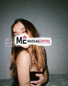 diana premier escort bodrum with brown hair and hazel eyes