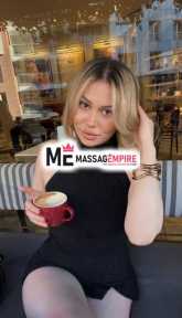 ceren top escort bodrum with blonde hair and alluring services