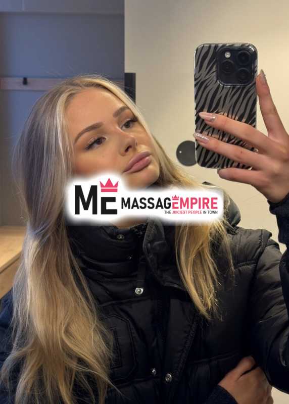 julia premium escort services by stunning blonde istanbul