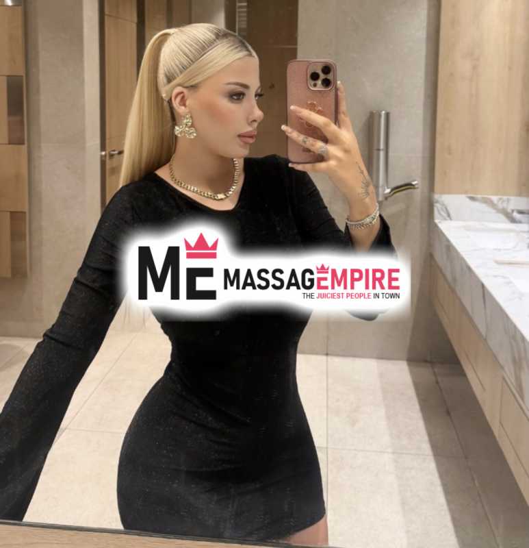 sahra stunning blonde escort istanbul