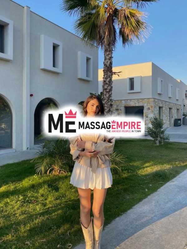 buket exclusive escort experience istanbul with black-haired beauty