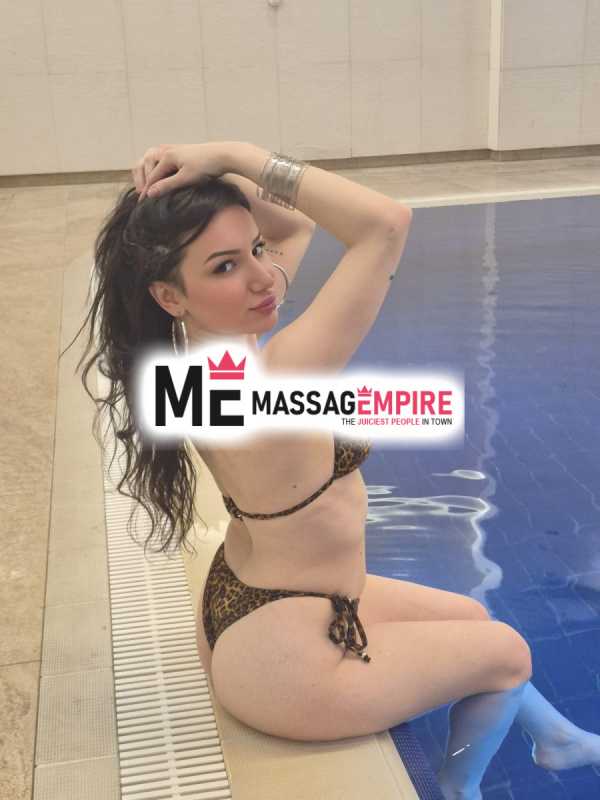 bihter premier escort istanbul with captivating looks and extensive services