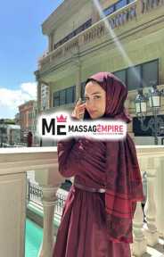 sumeyye premium escort services bursa with alluring black-haired beauty