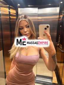 yaren elegant escort gaziantep with blonde hair and captivating brown eyes