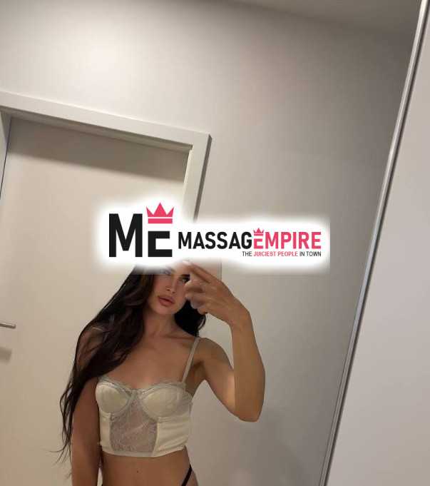 samsun's premier escort hare exotic european beauty with black hair and brown eyes