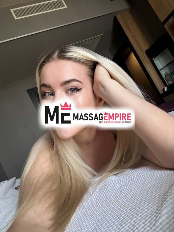 samsun's delight angelina captivating blonde escort offering memorable experiences