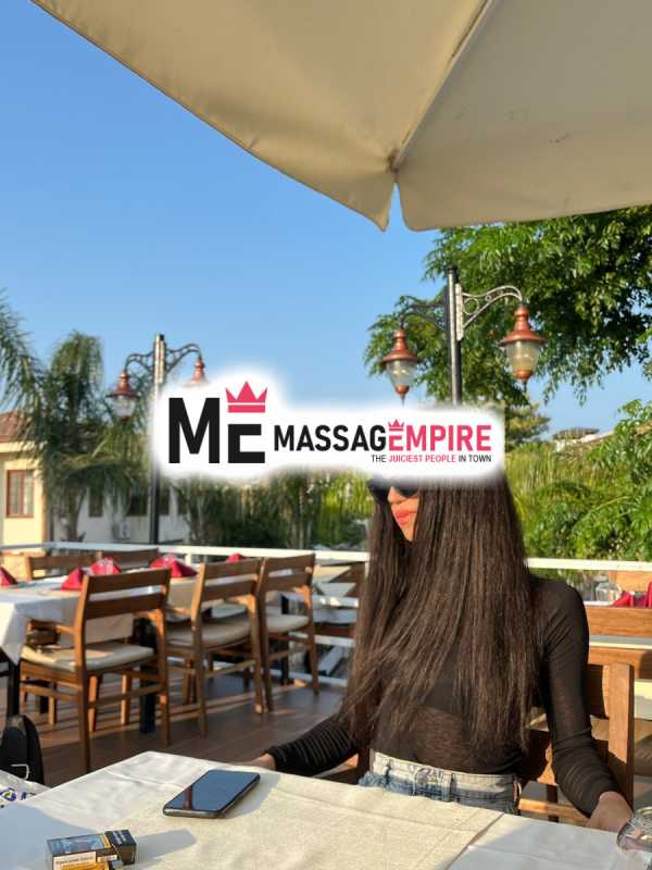 niran premium trans escort service by captivating shemale escort