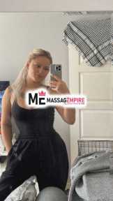 ceren stunning blonde escort samsun offering premium services