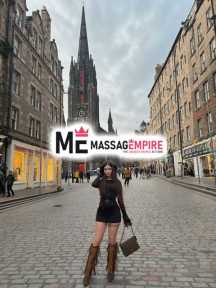 valeria premier shemale escort offering top-level trans services