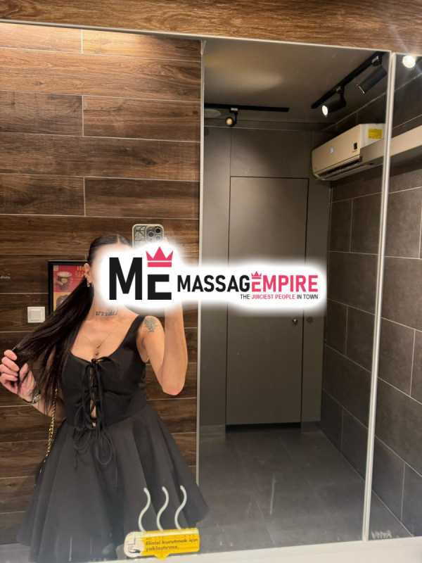 sedef mira hot brown-haired escort offering premium services izmir
