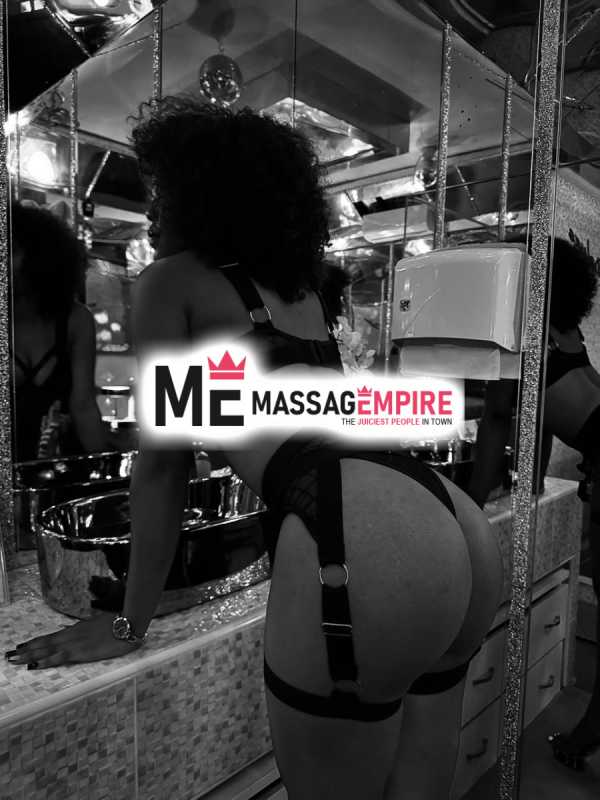 lisa sexy ebony escort konya offering premium services