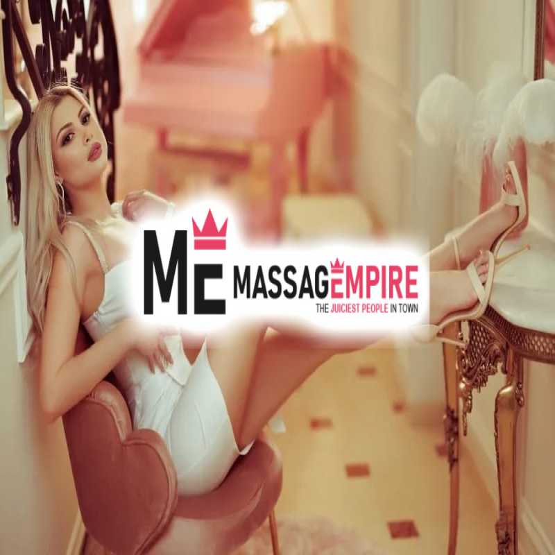 lara premium escort konya with blonde hair and brown eyes