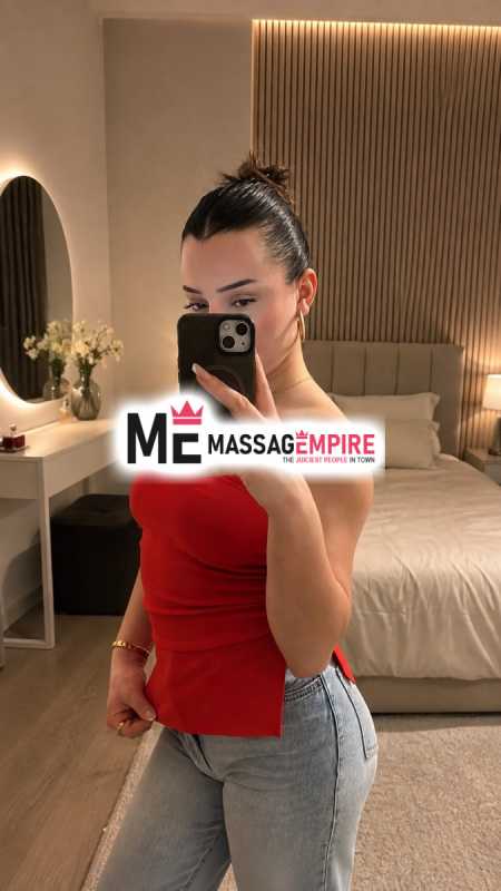 elisa premium escort service by an alluring black-haired beauty konya