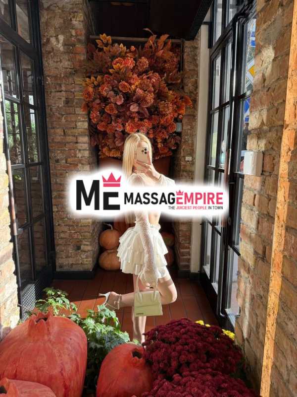 marmaris escort kate stunning blonde mixed girl offering top-level services