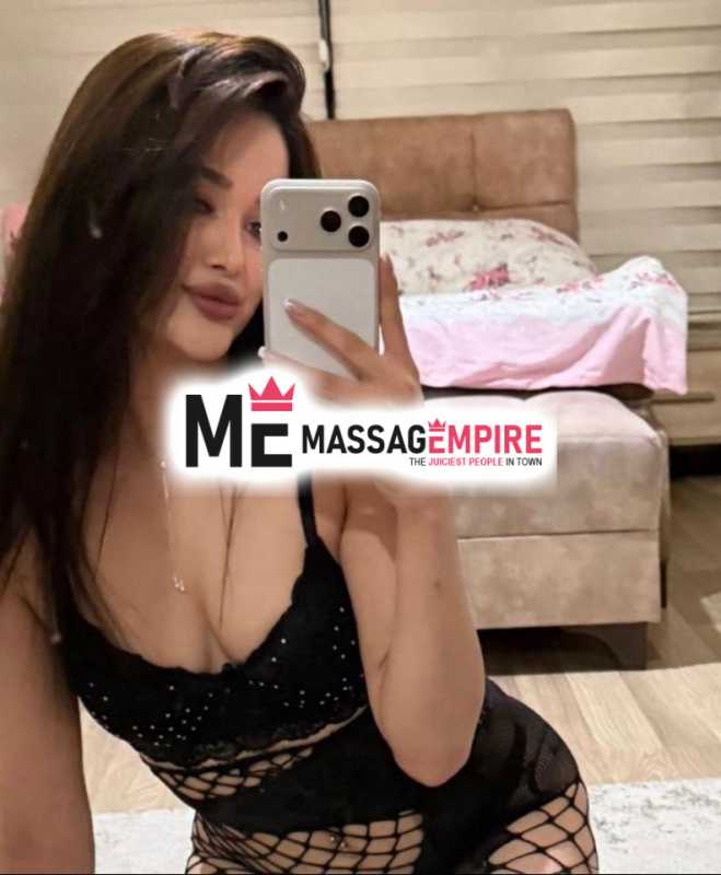 emma premier brunette escort marmaris offering exclusive services