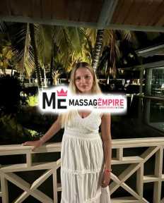 istanbul escort aleyna attractive blonde beauty offering premier services