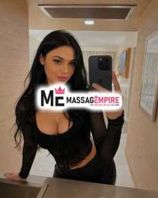 buket premier escort with brunette hair izmir