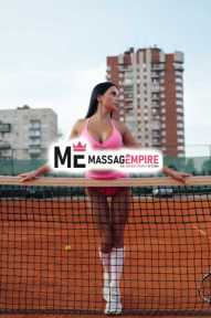 vika premier brunette escort izmir with unmatched services