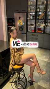alina premier escort izmir with blond hair and blue eyes