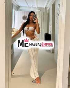 laura elite escort from kayseri with blond hair and green eyes