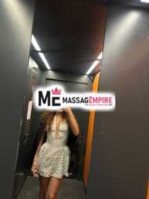 mila elite escort kayseri with brown hair and green eyes