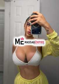 clara seductive brunette escort marmaris