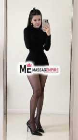 alya premier escort marmaris with black hair and hazel eyes