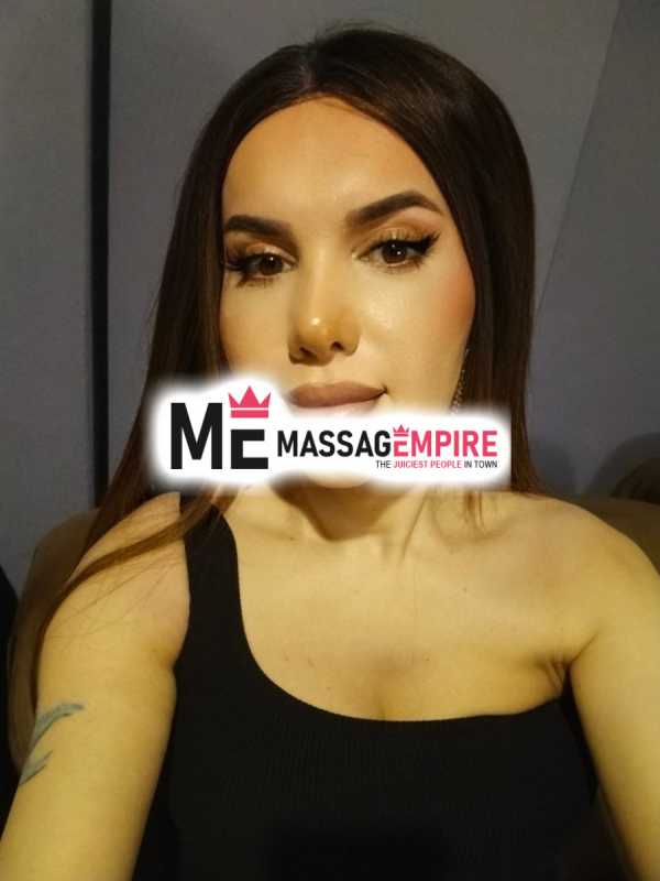 leyla premium shemale escort offering exceptional trans services