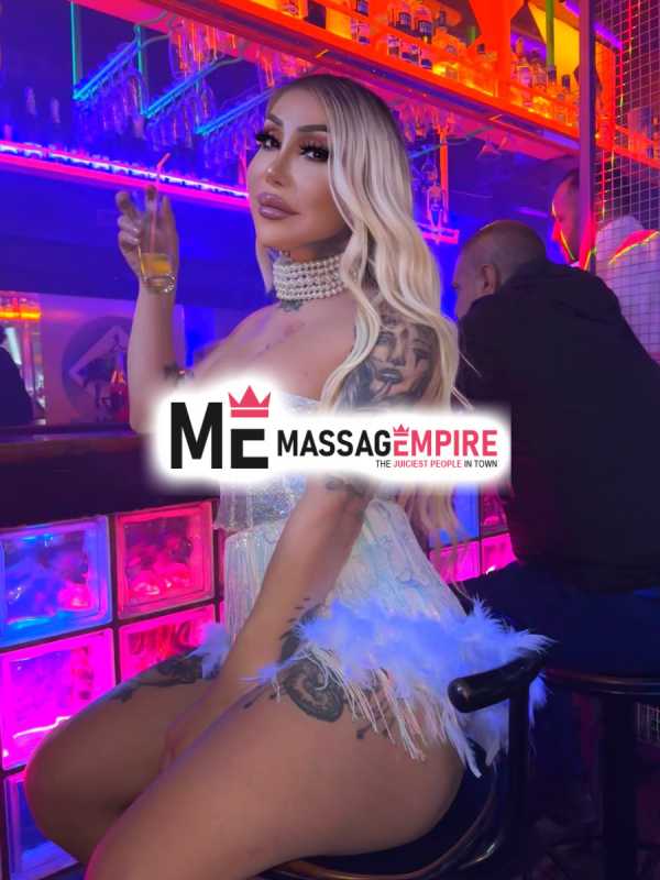 yarensoylu premier sexy shemale escort providing top-level trans services